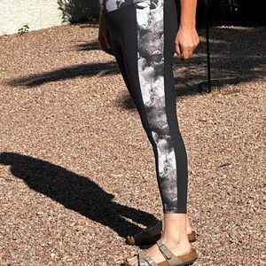 Skechers Black Leggings with Gray Side Design
